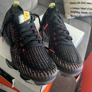 Vapor max women size 8.5 like new wore couple of times